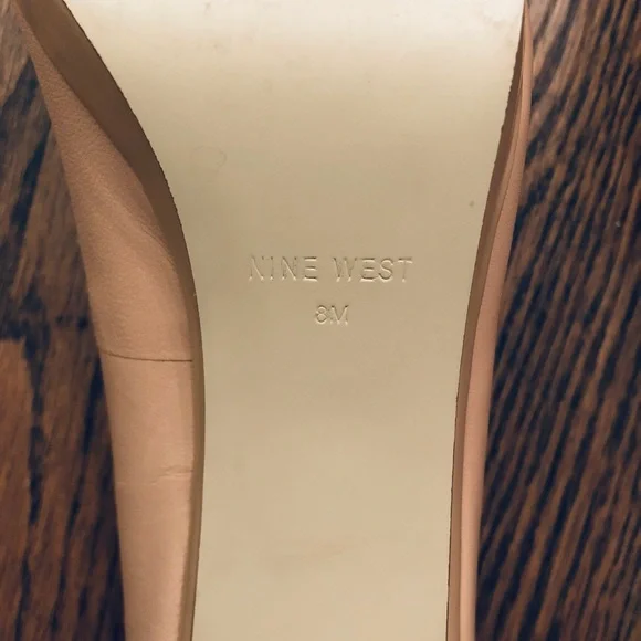 Nine West Nude Pump 3.5” Heel - Picture 6 of 6
